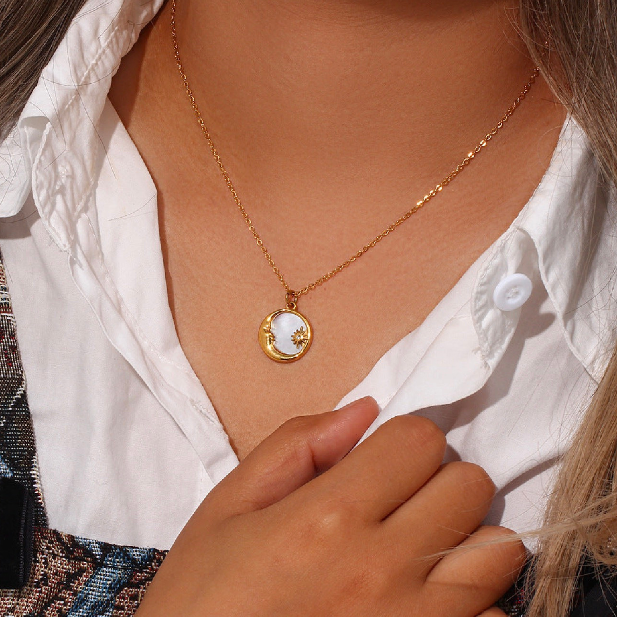 Shell Moon Necklace